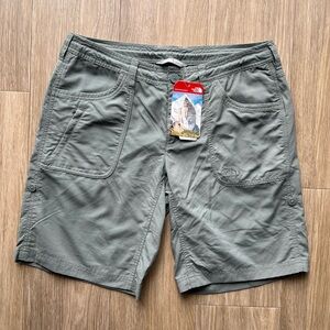 The North Face Shorts Women 10 Gray Horizon II Pocket New